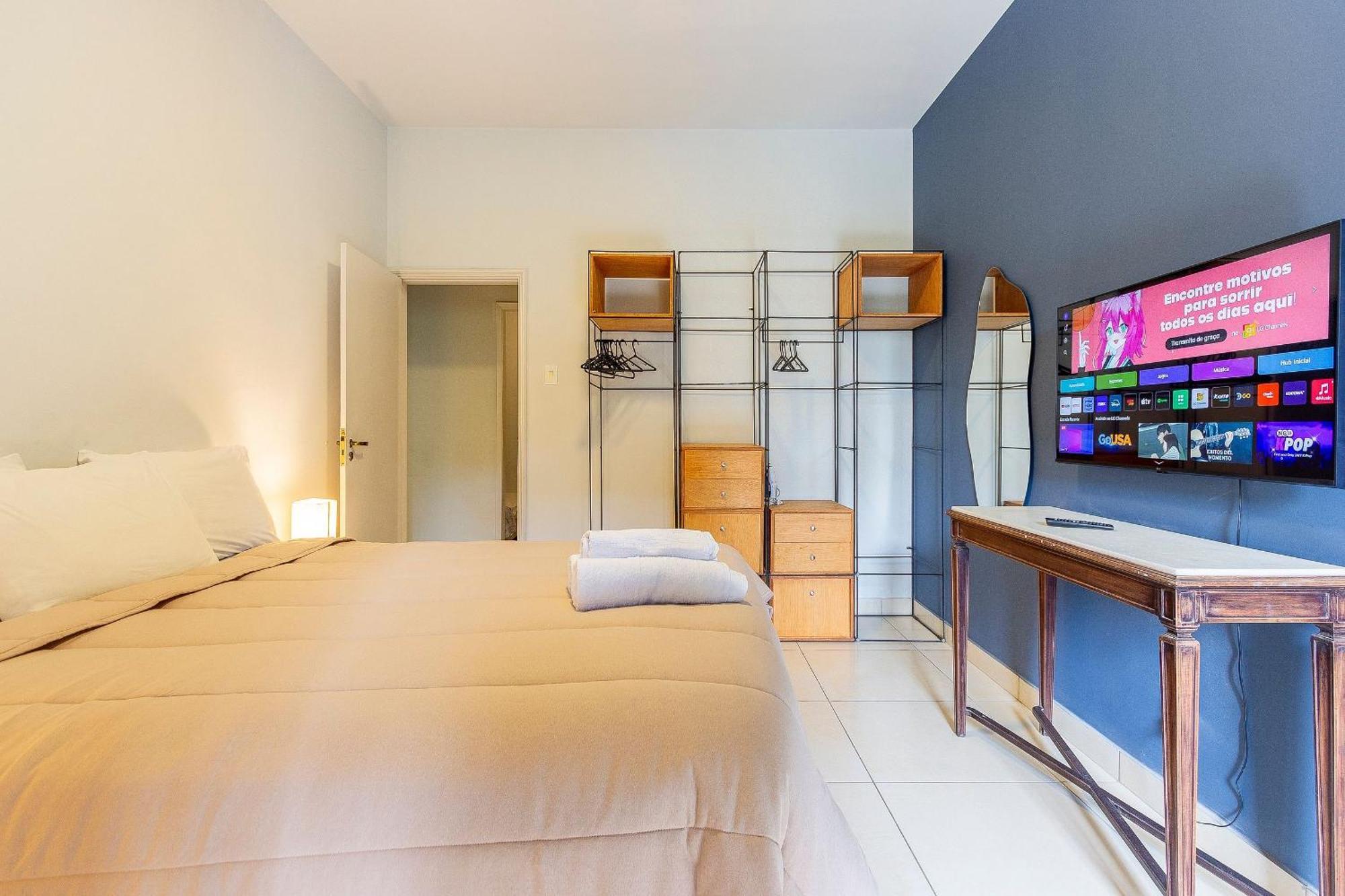 Apartamento Copacabana 3qtos 240mb Wifi, Ar Condicionado, Ao Lado De Ipanema E Arpoardor